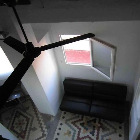 Young Penthouse Valencia Exterior photo